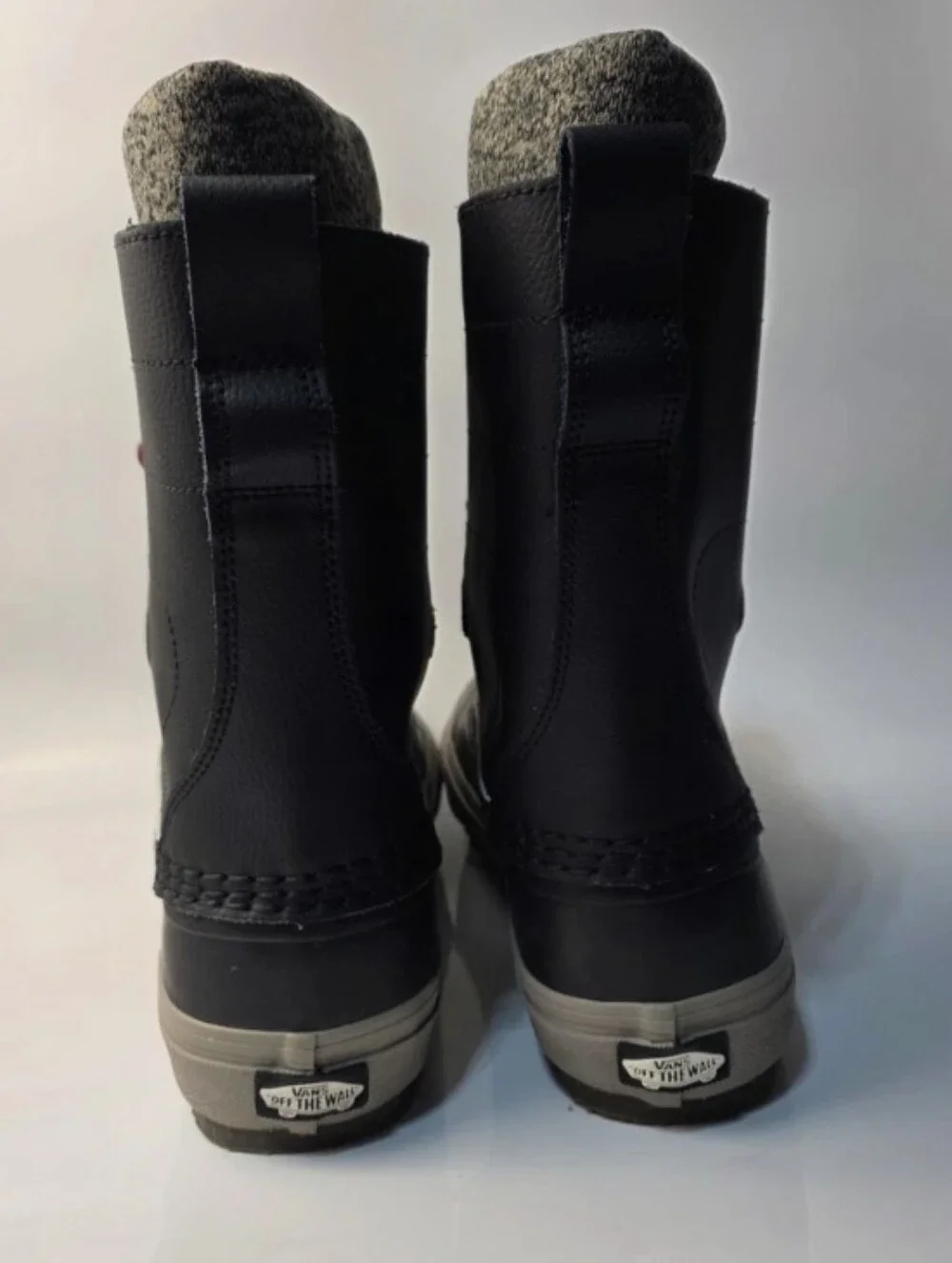 New Vans MTE Standard Black Red Lace Waterproof Boot